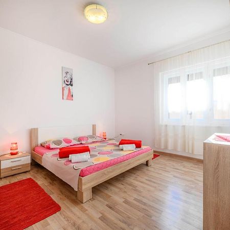 Urban City Center Шибеник Екстер'єр фото